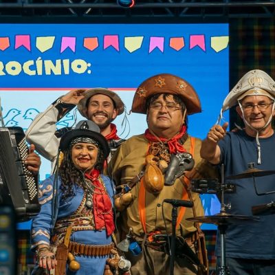 @trioamizadeoficial 🥁3º dia de arraiá muito bem iniciado com esse espetáculo! 🔥🤠 (4)